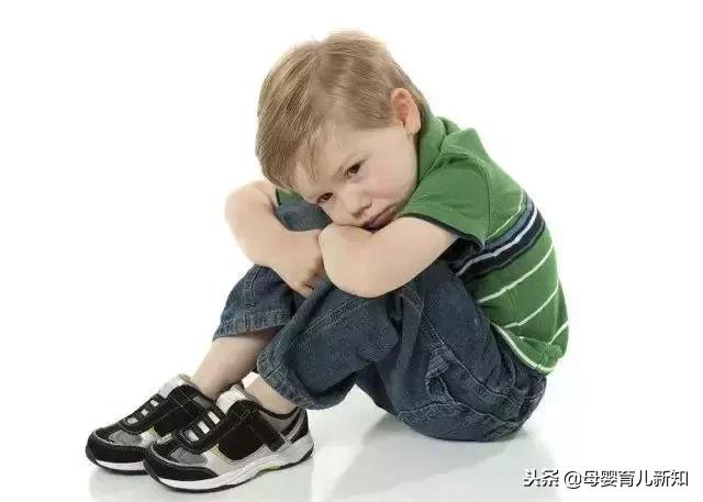 当孩子告诉你幼儿园老师打了他，你会怎么做？这6点父母要做到