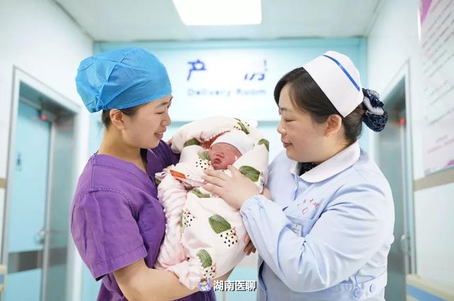 跨越26年的约定：妈妈和女儿的好孕之路，都在这里开始