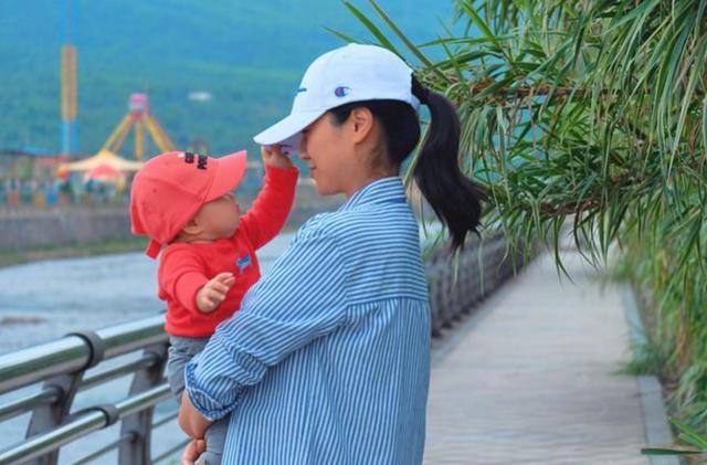 两岁的宝宝频繁摸下身，到医院检查后，宝妈气得回娘家