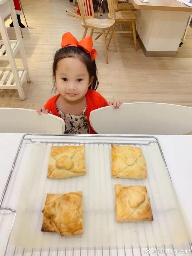 宝宝专属“小厨房”一起来玩“过家家” 天冷不出门在家也能玩到嗨！