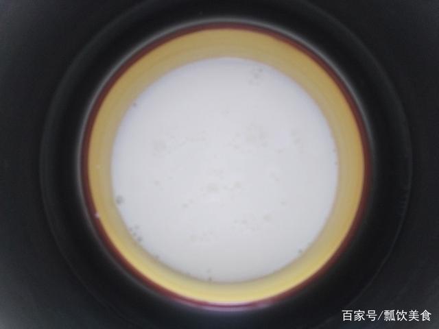 馒头这样做，不用一滴水，比面包还好吃，松软起皮，小宝宝的最爱