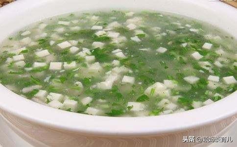 一岁后宝宝辅食怎么吃，吃多少，该喝多少奶，颖妈都帮你总结好了