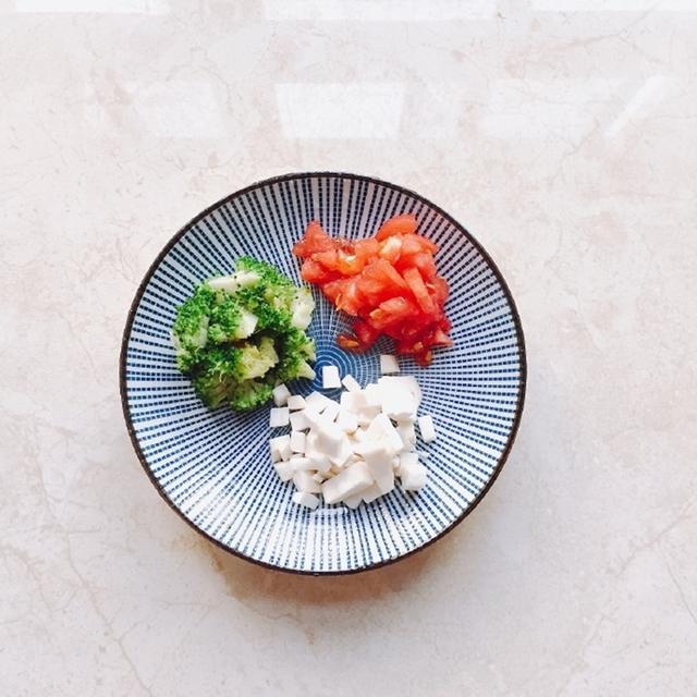 1岁以上宝宝营养辅食分享，色香味俱全的蔬菜虾仁奶酪烩饭