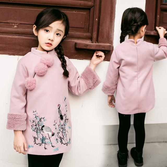 建议大家：过年给宝宝穿上这拜年服，红红火火，走哪都是焦点
