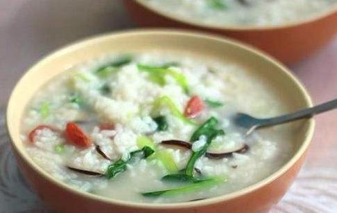 三岁宝宝脾虚积食多，宝妈无比自责，原来是这种汤喝多了