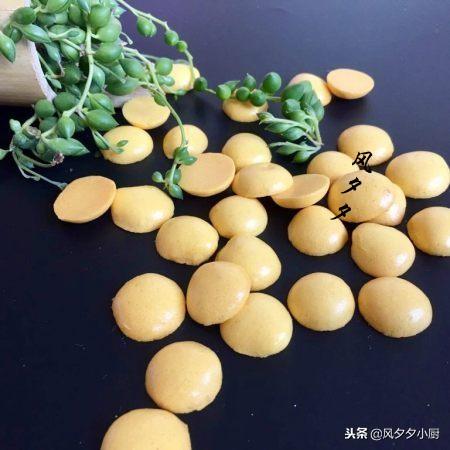 宝宝的辅食这样做，既能训练宝宝的手眼协调能力，又促进大脑发育