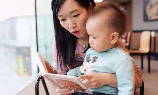 想让孩子早些开口说话，家长要做好这3点，说话晚可别怪发育慢！