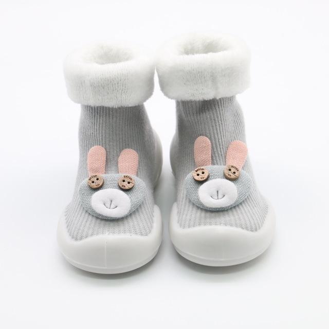 新款宝宝袜”火热来袭，保暖防寒又洋气，一双可过冬