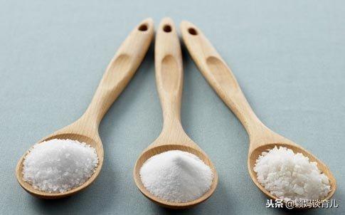 一岁后宝宝辅食怎么吃，吃多少，该喝多少奶，颖妈都帮你总结好了