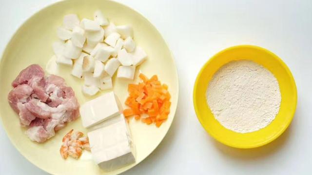宝宝辅食别乱弄，一定要注意这3个方面，不然吃亏的是孩子