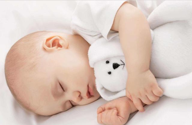 宝宝的性格如何，看睡姿就能了解啦！父母要注意观察哦