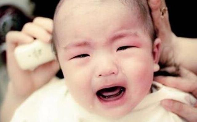 宝宝胎毛什么时候剃最好呢，100天剃胎毛好不？很多妈妈不清楚