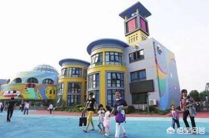 你觉得为什么会出现幼师殴打孩子的现象？是现在的孩子太淘气，还是部分幼师素质问题？