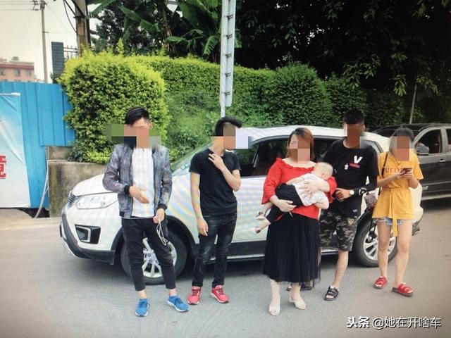 五座车坐5个大人，抱一个小孩被扣6分！网友：孕妇怎么算？