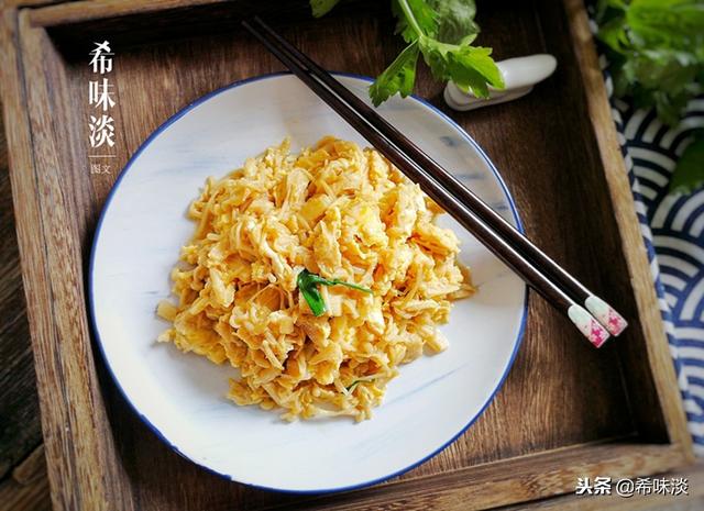 冬天多给孩子吃它，长个快，脑瓜更灵活，这做法简单还好吸收
