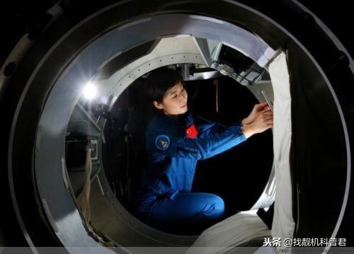 如果女宇航员在太空怀孕，接下来到底会发生什么？