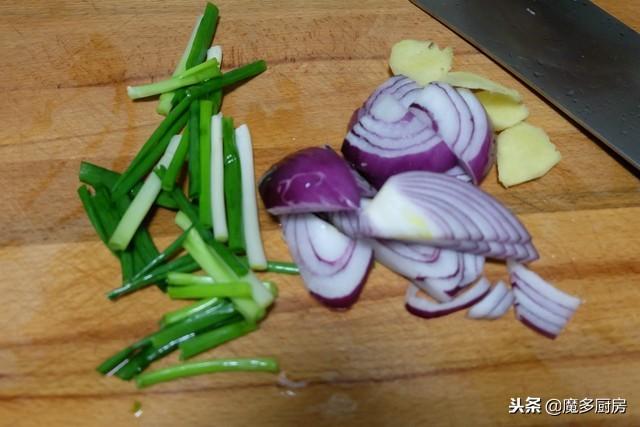 鸡腿这么做，又香又入味，馋到流口水！