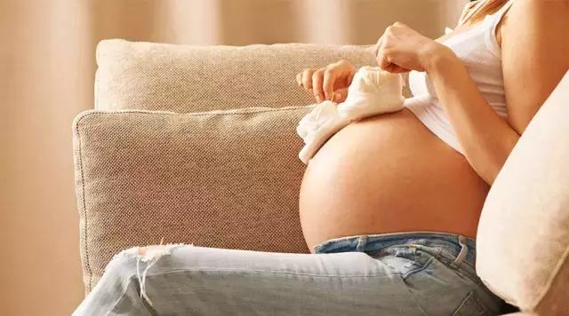 顺产、剖腹产到底哪个更好？4 点给你全讲清