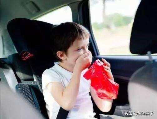 管用！细心家长总结10条小妙计，轻松解决孩子晕车难受大问题