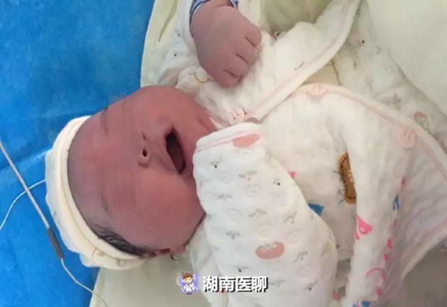 10斤2两！二孩妈妈又生“巨大儿”，专家：胎儿过大并非好事！