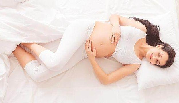 孕期，孕妇晚上休息时有3个“感觉”，最好不要忽略，不妨一看