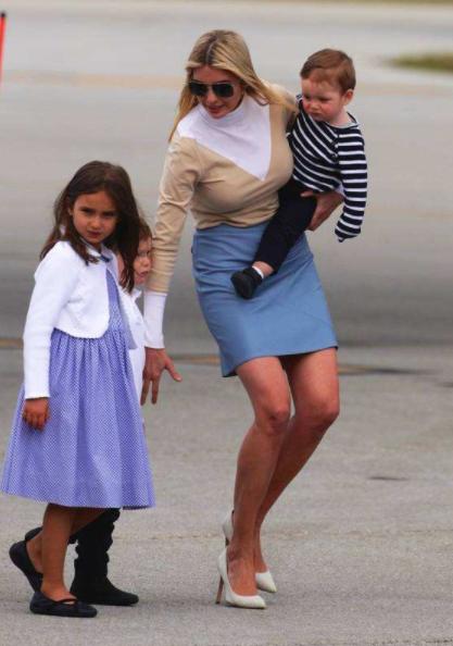 月嫂下岗了!中国又一新“带娃神器”火了,一人带娃轻松安全不累