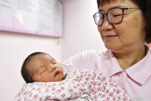 生娃后，你是怎么“避孕”的？若男人选择第4种，妥妥的真爱！