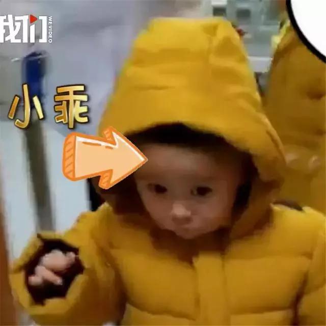 2岁双胞胎去医院，看见医生扭头就跑，最后的动作让网友大呼真香