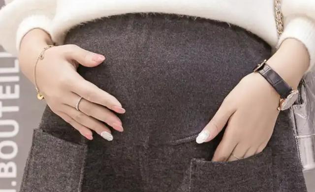 孕妇有钱没钱，一定要买今流行的“孕妇裤”，生完宝宝照样穿