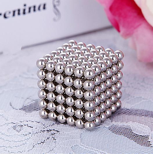 条件允许,建议大家多给孩子买下面这几款玩具,益智健脑,还不贵