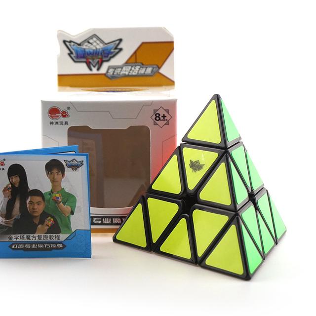 最有爱的时光是陪宝宝玩益智玩具，为宝宝每次的小进步点赞