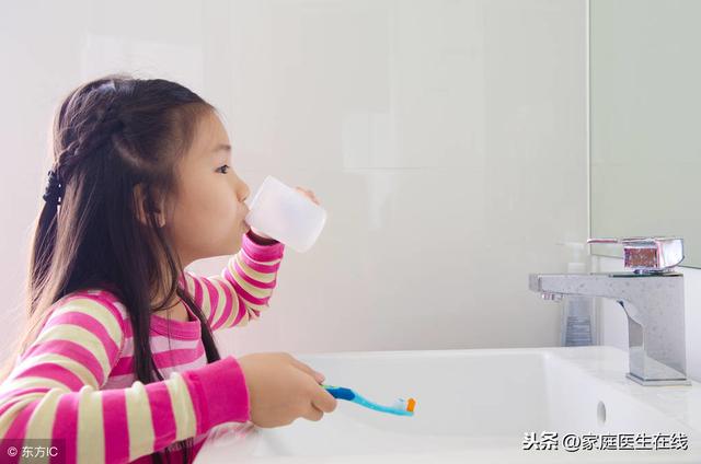 宝宝口腔长白斑？出现这个异常，家长记得做好件事