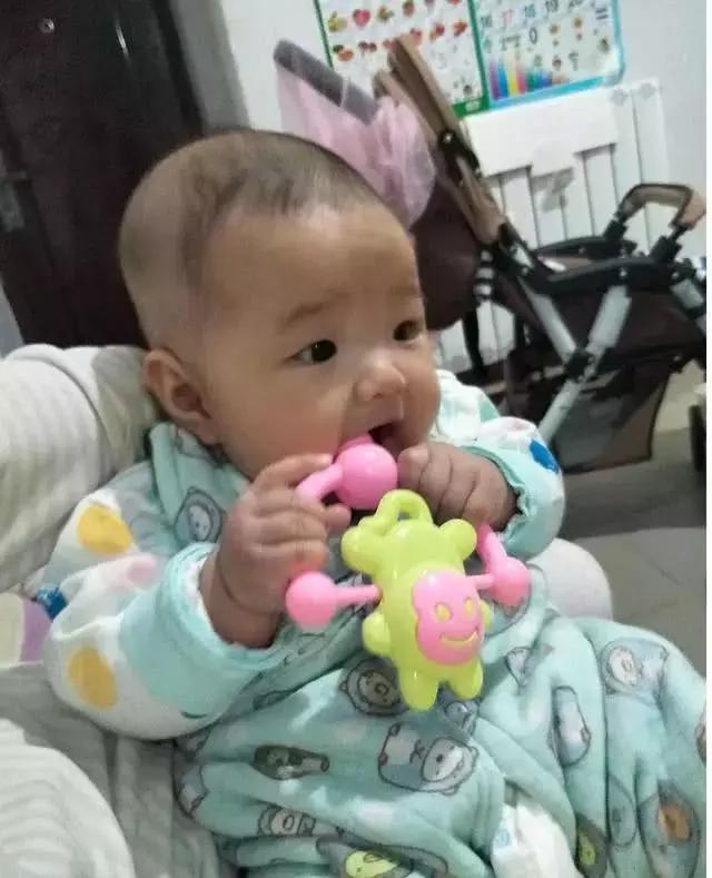 婴幼儿须每3小时喂次奶，否则容易低血糖？医生：科学育儿很重要