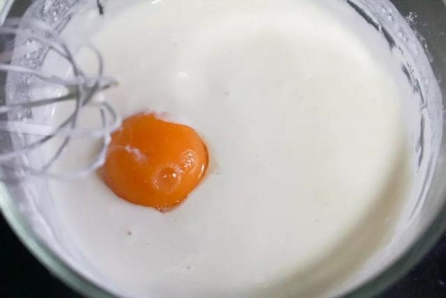 南瓜玉米蛋饼，宝宝不吃的奶粉，还可以这么做