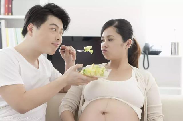 孕妇不能吃哪些食物？4个孕期你最关心的问题