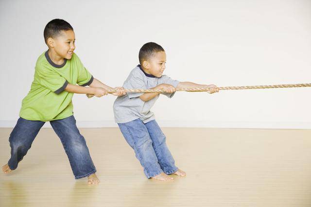 在要二胎前，父母一定要先清楚这几件事，对大宝和二宝都好