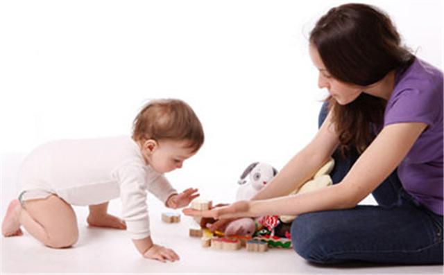 母子依恋关系一般持续到几岁？育儿专家：一般持续到这个年龄