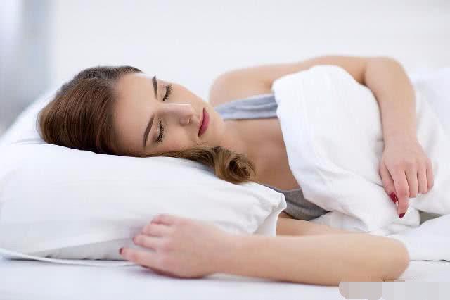 孕期“左侧卧”睡,感觉很累,可以换个睡姿吗?看完你就明白了!