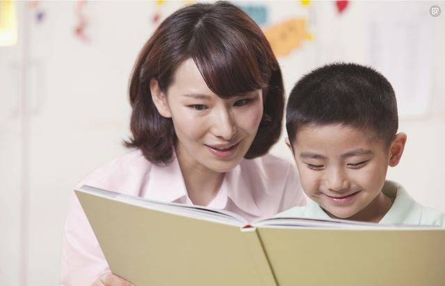 孩子姓赵，考场上老师叫了一声名字，突然轰动，到底是什么名字？