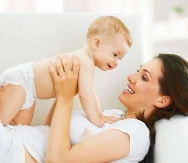 照顾百天以内宝宝，四点“常识”宝妈要牢记，能给健康上一份保险