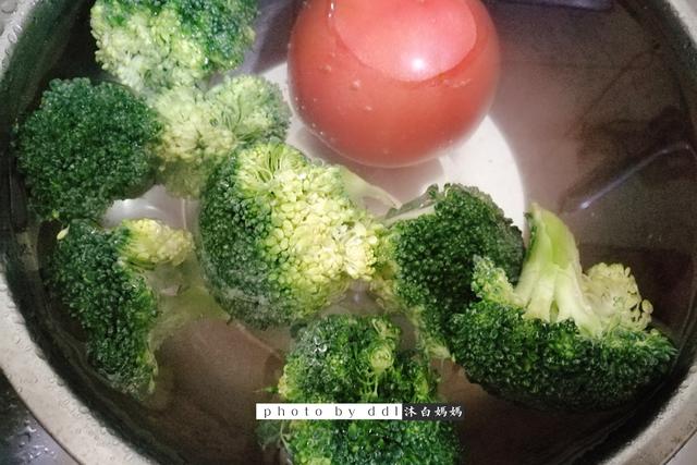 鱼在菜粥游，鲜美小暖粥