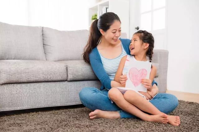 育儿：培养孩子高情商？妈妈要把这6句话常挂嘴边！