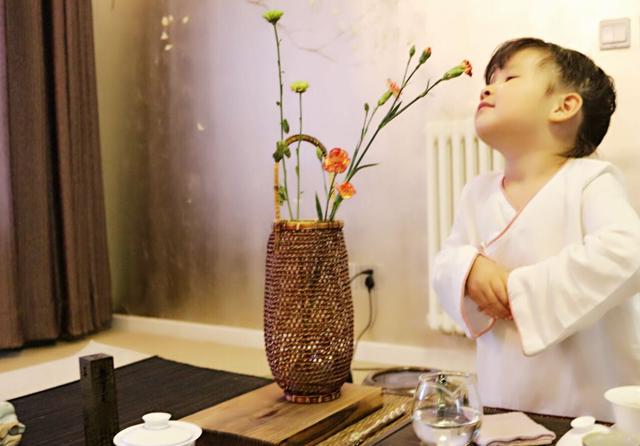 为什么中国父母特别累？养孩子的5大“特色”，你中了几个？