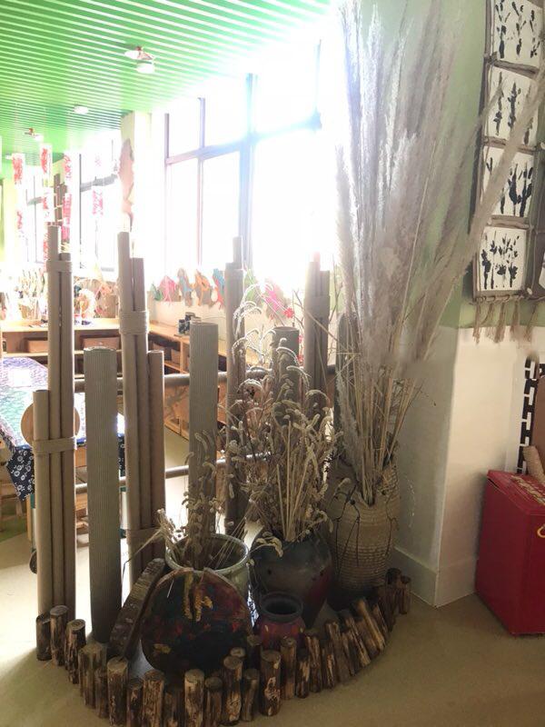 麻绳田园风的美工教室，废旧的纸筒麻绳，原木风的环创你get了吗