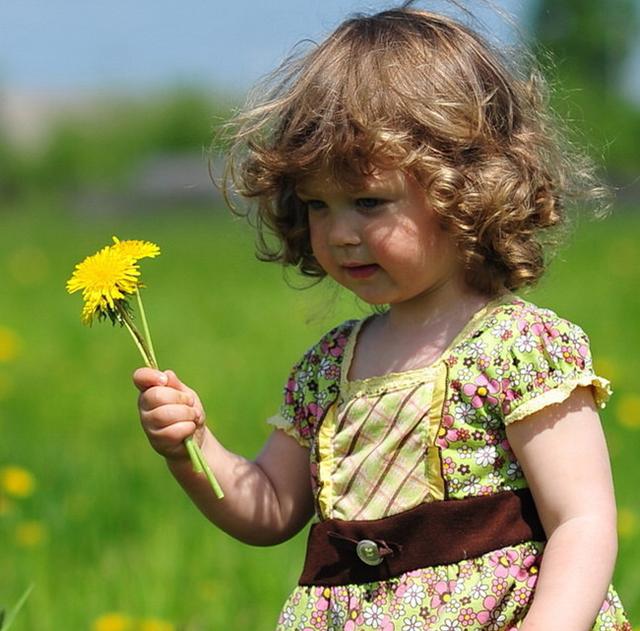 2岁宝宝不太喜欢吃饭，怎么办？经验宝妈教你几招，解难题