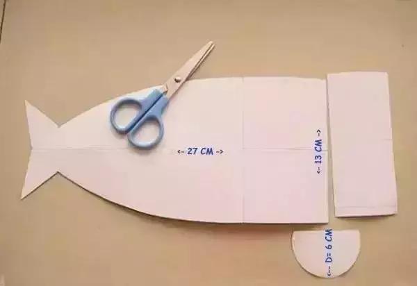 可爱的小鱼包包，让孩子爱不释手（附教程）