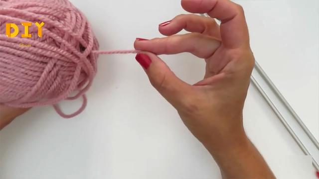 舒适的宝宝婴儿系带鞋，用毛线钩织的方法很简单（图解2-1）