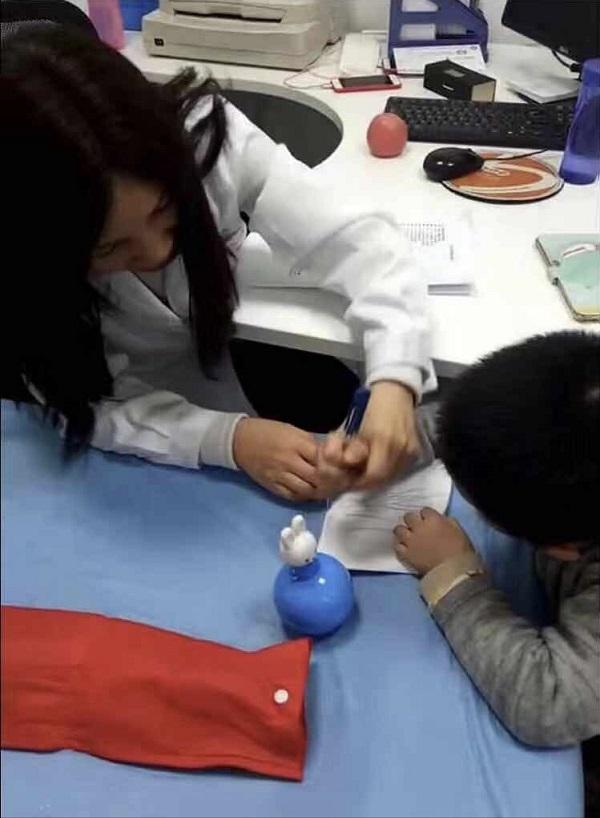 迟到两年的一声“妈妈”饱含辛酸 儿科专家孩子开口晚绝不能轻视
