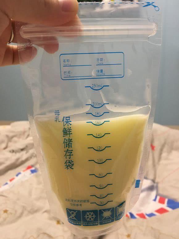 放进冰箱保存的母乳，发生了什么变化？
