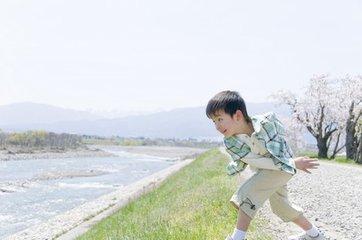 妈妈的这四种行为正在悄悄的把孩子变笨，不要不当一回事